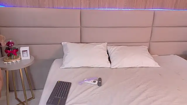 Snapshot of NickyBelmonth chatting on January 6, 2025, 12:57 pm NickyBelmonth online show from January 6, 2025, 12:57 pm