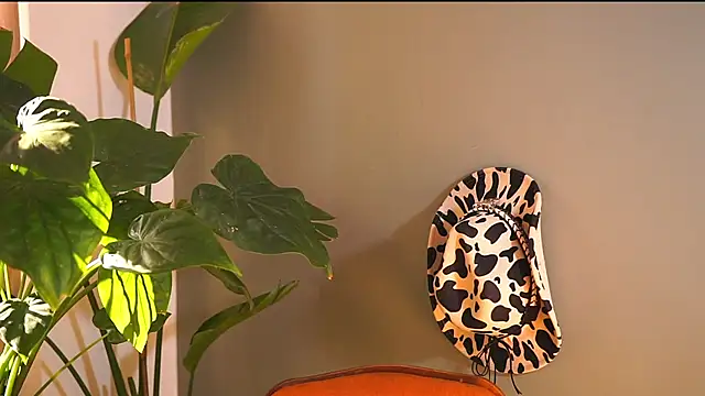 Snapshot of HairyRobxxx chatting on September 19, 2025, 1:56 pm HairyRobxxx online show from September 19, 2025, 1:56 pm