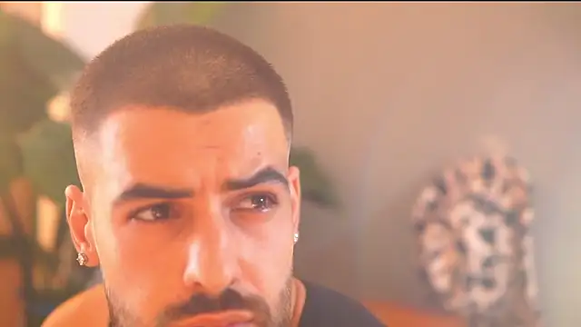 Snapshot of HairyRobxxx chatting on September 21, 2025, 3:13 pm HairyRobxxx online show from September 21, 2025, 3:13 pm