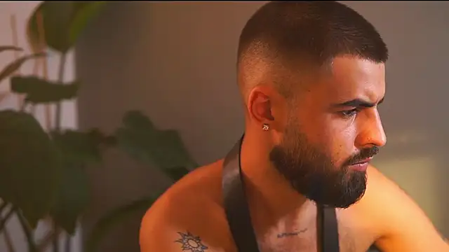 Snapshot of HairyRobxxx chatting on September 24, 2025, 3:15 pm HairyRobxxx online show from September 24, 2025, 3:15 pm