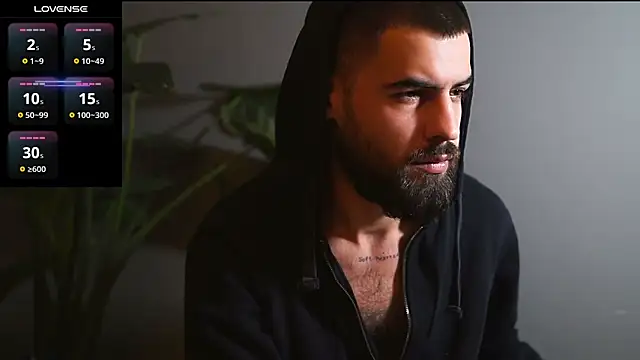 Snapshot of HairyRobxxx chatting on October 3, 2025, 4:48 pm HairyRobxxx online show from October 3, 2025, 4:48 pm