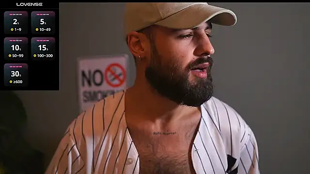 Snapshot of HairyRobxxx chatting on October 11, 2025, 7:34 pm HairyRobxxx online show from October 11, 2025, 7:34 pm