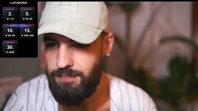 Snapshot of HairyRobxxx chatting on October 26, 2025, 4:13 pm HairyRobxxx online show from October 26, 2025, 4:13 pm