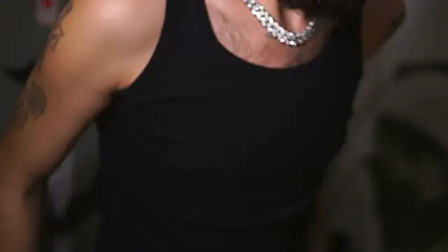 Snapshot of HairyRobxxx chatting on November 7, 2025, 8:20 pm HairyRobxxx online show from November 7, 2025, 8:20 pm