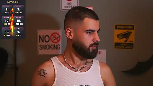 Snapshot of HairyRobxxx chatting on December 4, 2025, 4:27 pm HairyRobxxx online show from December 4, 2025, 4:27 pm