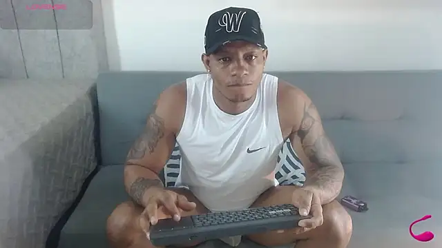 Snapshot of Josep_Ston chatting on November 12, 2025, 11:58 pm Josep Ston online show from November 12, 2025, 11:58 pm