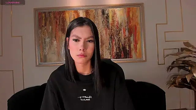 NiaSalvatore online show from November 19, 2025, 11:21 am