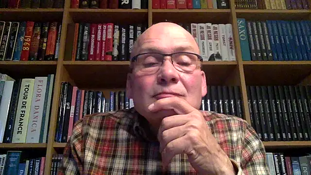 Parleg2 online show from October 5, 2025, 4:38 pm