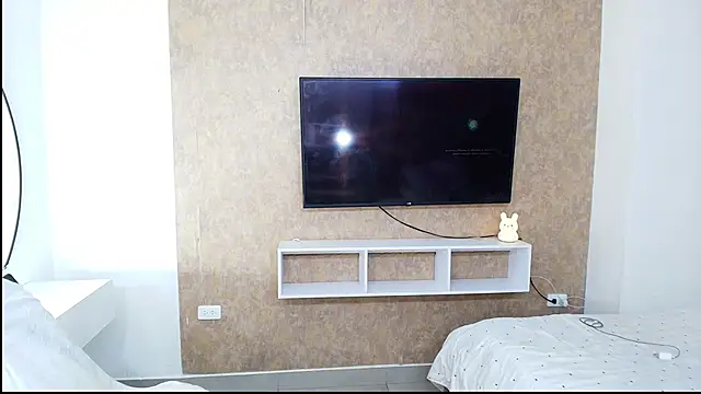 sexy melany xxx online show from September 27, 2025, 2:27 am