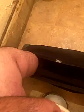 balint35 online show from November 3, 2025, 2:18 pm