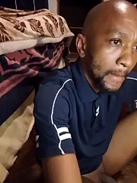 KMbesxxx online show from December 18, 2025, 8:26 pm