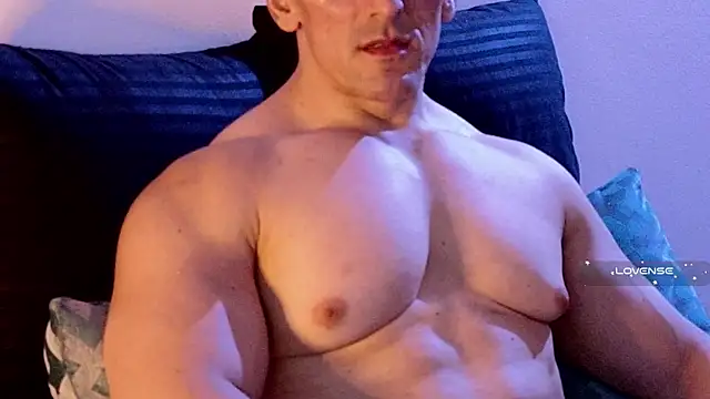 Snapshot of life_warrior chatting on January 18, 2025, 4:53 pm life warrior online show from January 18, 2025, 4:53 pm