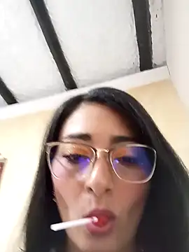 Snapshot of BELLA--26 chatting on February 5, 2025, 5:53 pm BELLA--26 online show from February 5, 2025, 5:53 pm