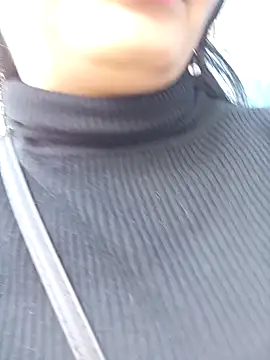 Snapshot of BELLA--26 chatting on February 6, 2025, 8:13 pm BELLA--26 online show from February 6, 2025, 8:13 pm