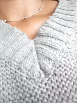 Snapshot of BELLA--26 chatting on February 10, 2025, 3:10 pm BELLA--26 online show from February 10, 2025, 3:10 pm