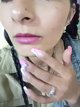 Snapshot of BELLA--26 chatting on February 12, 2025, 10:26 pm BELLA--26 online show from February 12, 2025, 10:26 pm