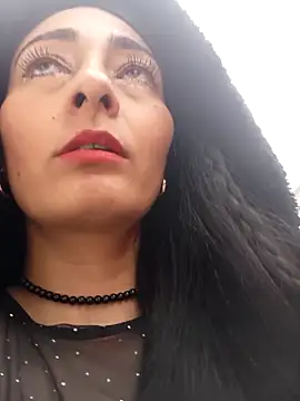 Snapshot of BELLA--26 chatting on February 22, 2025, 8:20 pm BELLA--26 online show from February 22, 2025, 8:20 pm