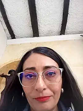 Snapshot of BELLA--26 chatting on February 26, 2025, 6:00 pm BELLA--26 online show from February 26, 2025, 6:00 pm