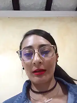 Snapshot of BELLA--26 chatting on March 3, 2025, 8:43 pm BELLA--26 online show from March 3, 2025, 8:43 pm