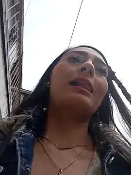 Snapshot of BELLA--26 chatting on March 4, 2025, 8:27 pm BELLA--26 online show from March 4, 2025, 8:27 pm