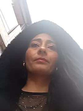 Snapshot of BELLA--26 chatting on March 5, 2025, 2:45 pm BELLA--26 online show from March 5, 2025, 2:45 pm