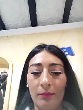 Snapshot of BELLA--26 chatting on March 8, 2025, 5:33 pm BELLA--26 online show from March 8, 2025, 5:33 pm