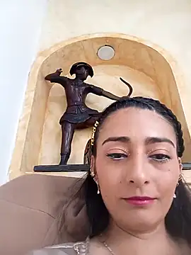 Snapshot of BELLA--26 chatting on March 21, 2025, 8:08 pm BELLA--26 online show from March 21, 2025, 8:08 pm