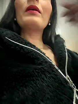 Snapshot of BELLA--26 chatting on September 13, 2025, 2:06 pm BELLA--26 online show from September 13, 2025, 2:06 pm