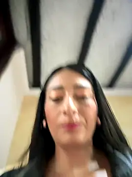 Snapshot of BELLA--26 chatting on October 4, 2025, 2:48 pm BELLA--26 online show from October 4, 2025, 2:48 pm