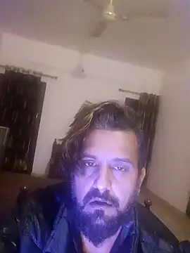 MAGNETICDADDY8 online show from January 4, 2025, 9:41 pm