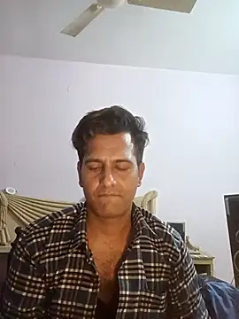 MAGNETICDADDY8 online show from March 12, 2025, 1:19 pm