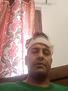 MAGNETICDADDY8 online show from March 16, 2025, 5:47 am