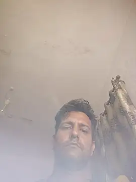 MAGNETICDADDY8 online show from October 26, 2025, 5:24 am