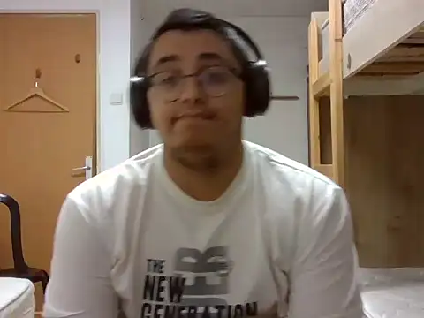 HotNatanIsraeli online show from November 4, 2025, 7:35 pm