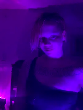 XxxDRAMAxxX online show from December 21, 2025, 1:29 pm