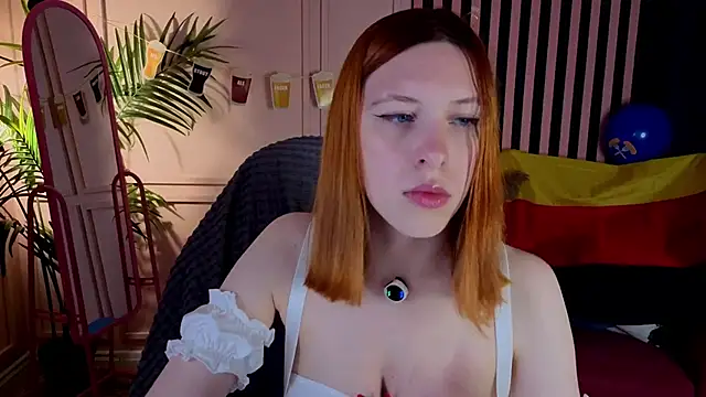 Snapshot of Mikka_Blush chatting on September 29, 2025, 10:36 pm Mikka Blush online show from September 29, 2025, 10:36 pm