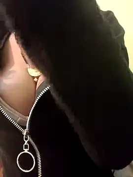 Snapshot of Stripper_Maahi chatting on February 16, 2025, 10:32 am Stripper Maahi online show from February 16, 2025, 10:32 am