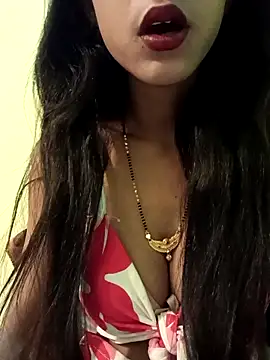 Snapshot of Stripper_Maahi chatting on March 2, 2025, 8:48 am Stripper Maahi online show from March 2, 2025, 8:48 am