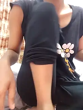 Snapshot of 124pakhi chatting on February 20, 2025, 5:29 pm 124pakhi online show from February 20, 2025, 5:29 pm