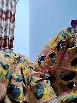 Snapshot of 124pakhi chatting on March 21, 2025, 12:50 pm 124pakhi online show from March 21, 2025, 12:50 pm