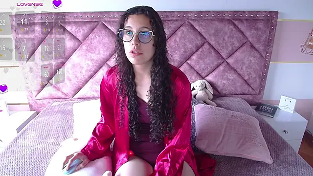 Snapshot of Charlotte__Miller chatting on March 3, 2025, 11:33 am Charlotte Miller online show from March 3, 2025, 11:33 am