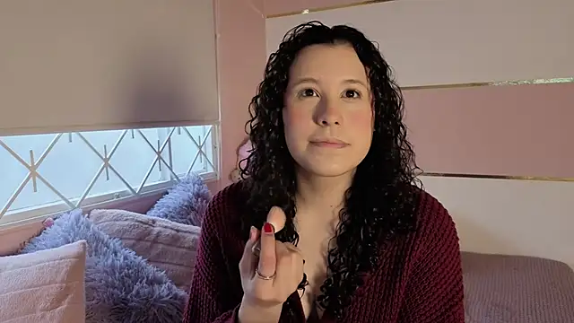 Snapshot of Charlotte__Miller chatting on September 29, 2025, 11:37 am Charlotte Miller online show from September 29, 2025, 11:37 am