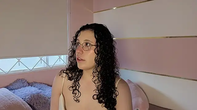 Snapshot of Charlotte__Miller chatting on October 1, 2025, 11:27 am Charlotte Miller online show from October 1, 2025, 11:27 am