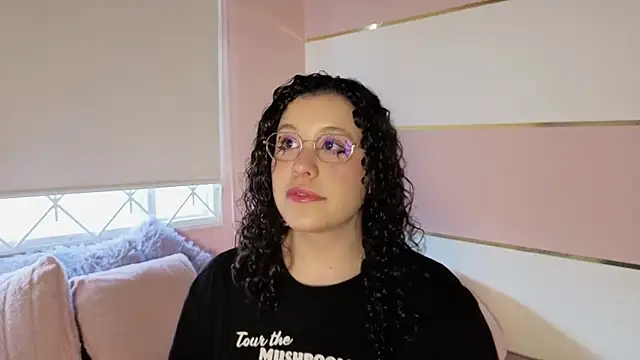 Snapshot of Charlotte__Miller chatting on October 2, 2025, 11:39 am Charlotte Miller online show from October 2, 2025, 11:39 am