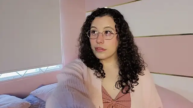 Snapshot of Charlotte__Miller chatting on October 19, 2025, 11:44 am Charlotte Miller online show from October 19, 2025, 11:44 am