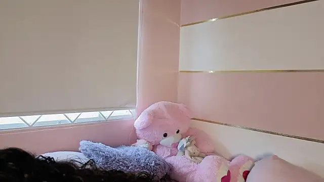 Snapshot of Charlotte__Miller chatting on October 21, 2025, 11:33 am Charlotte Miller online show from October 21, 2025, 11:33 am