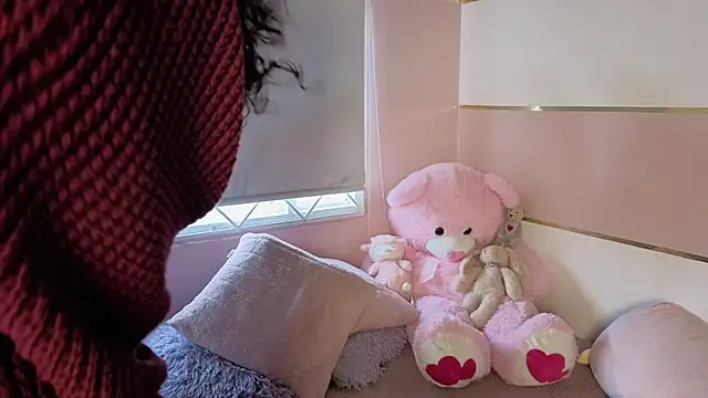 Snapshot of Charlotte__Miller chatting on October 26, 2025, 11:38 am Charlotte Miller online show from October 26, 2025, 11:38 am