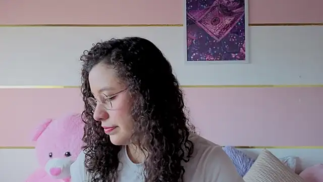 Snapshot of Charlotte__Miller chatting on November 27, 2025, 11:45 am Charlotte Miller online show from November 27, 2025, 11:45 am