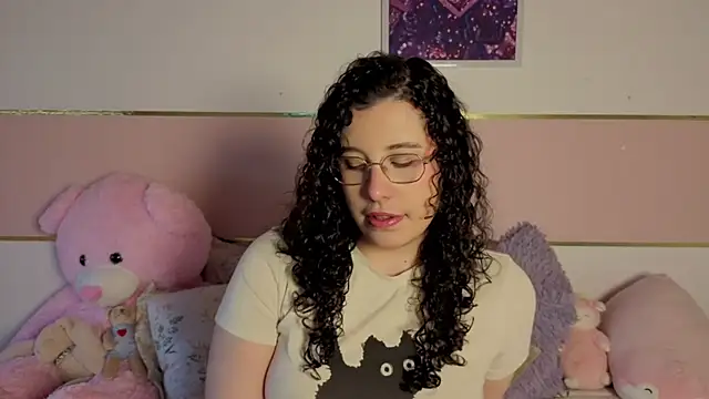 Snapshot of Charlotte__Miller chatting on December 2, 2025, 11:48 am Charlotte Miller online show from December 2, 2025, 11:48 am