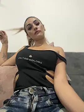 Snapshot of Samantha_bigboobs chatting on February 25, 2025, 2:47 am Samantha bigboobs online show from February 25, 2025, 2:47 am